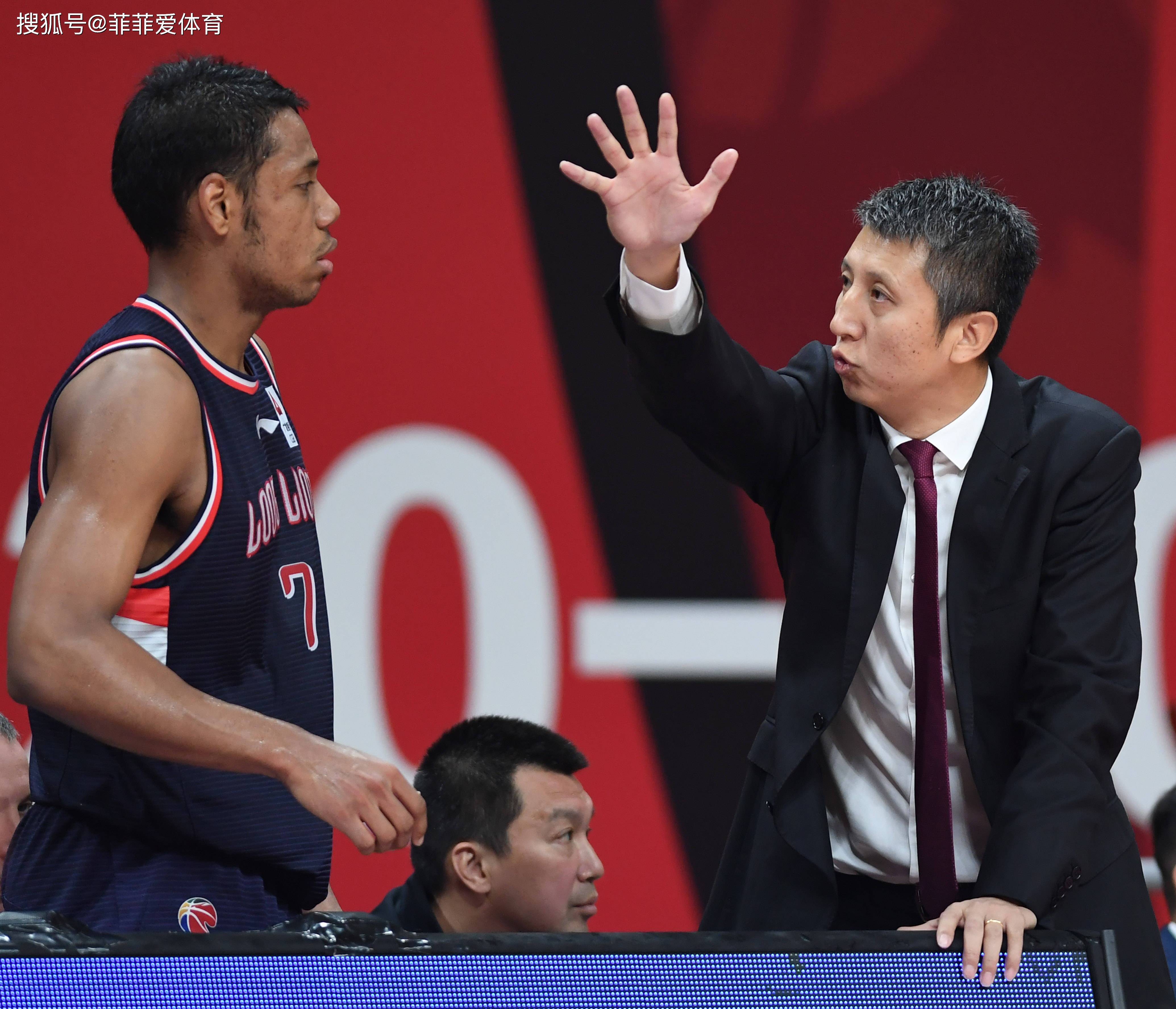 关于欧超杯今夜再迎强敌，孟菲斯灰熊止住颓势，主帅态度：话题不断，临场指挥获称赞的信息