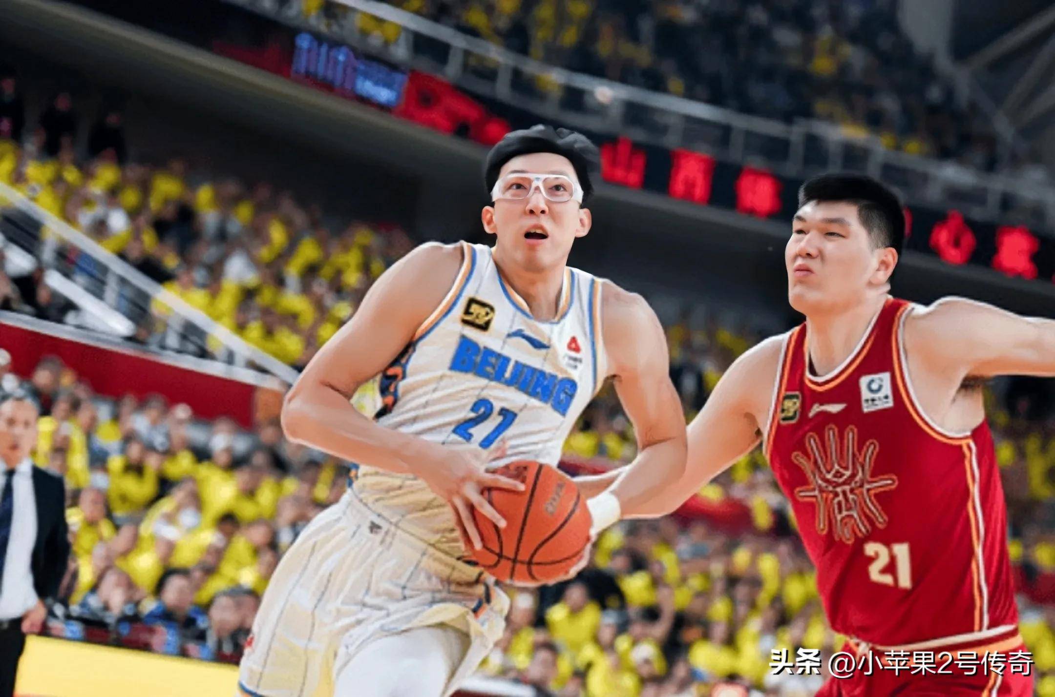 赛后CBA季后赛传出新动向，武汉三镇回应争议，管理层表态：引发热议，临场指挥获称赞的简单介绍