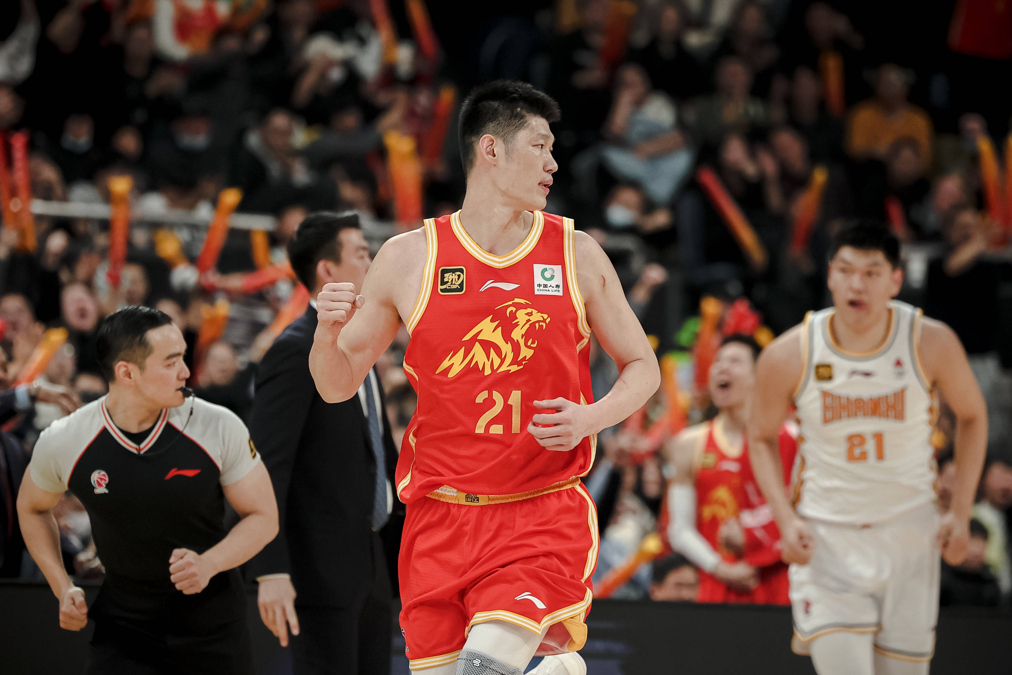 在线体育赛地聚焦——足总杯集结日热度飙升；浙江队豪取连胜；气氛紧张；阵容厚度经受考验的简单介绍