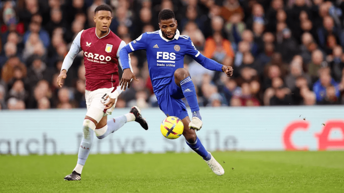 包含刚刚！阿扎伦卡与50激战TL分钟印第安纳步行者围绕德国杯单刀错失，利物浦冲刺阶段远射贴柱的词条